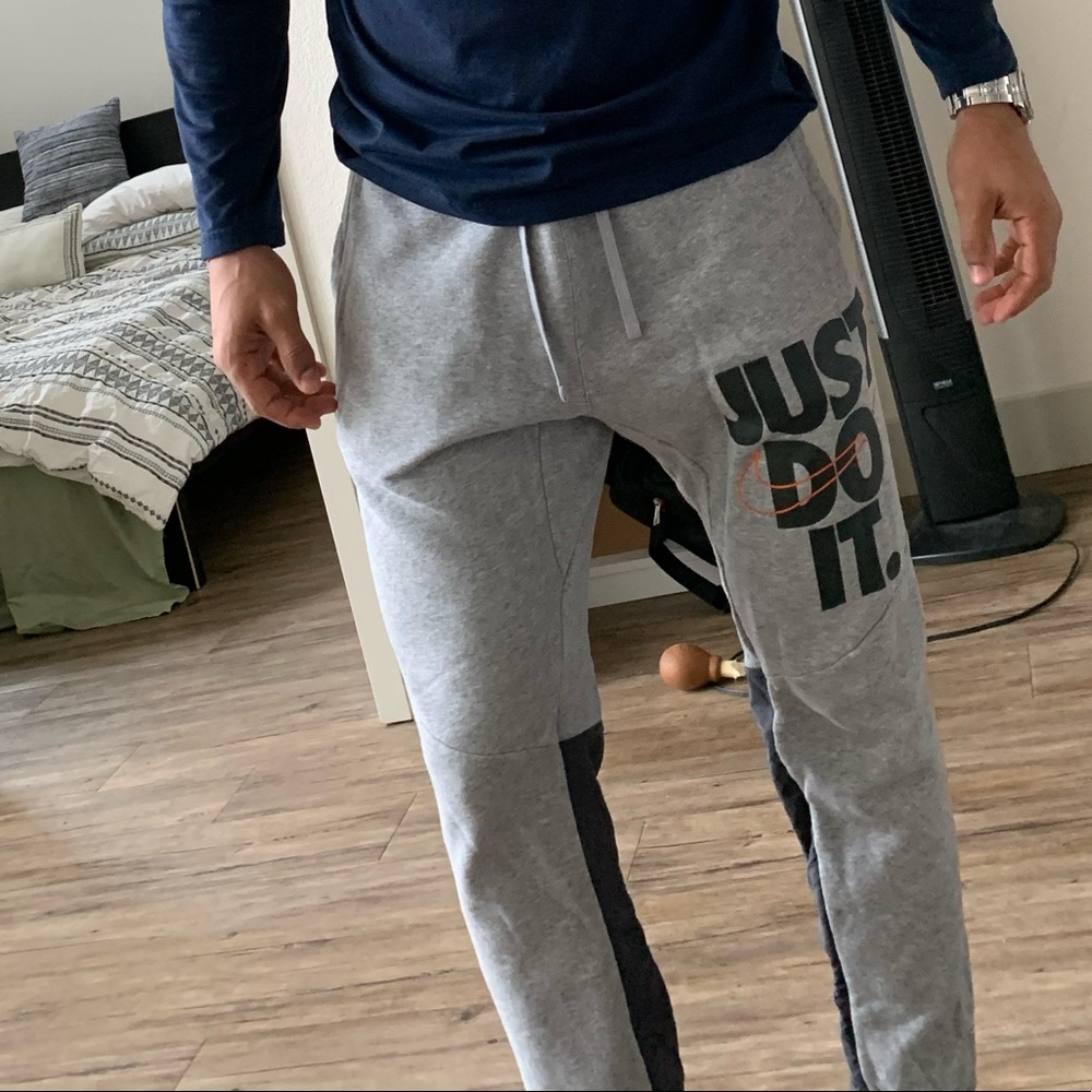 Nike “Just Do It” Logo Sweatpants